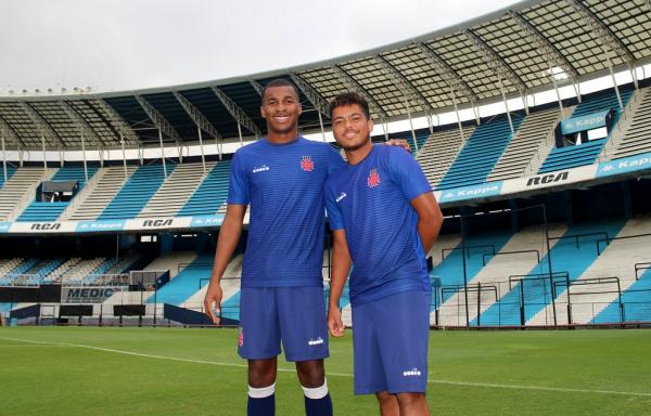 Erazo e Evander durante reconhecimento no El Cilindro