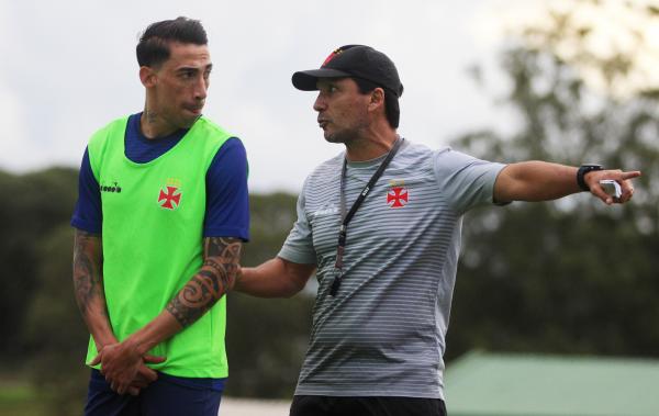 Rildo retorna ao time titular contra a Chapecoense
