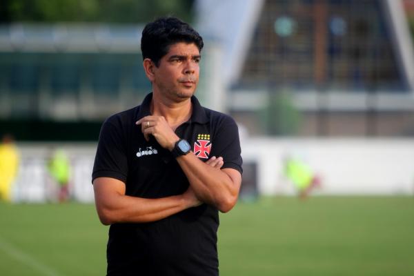 Treinador projeta próximos passos do sub-20