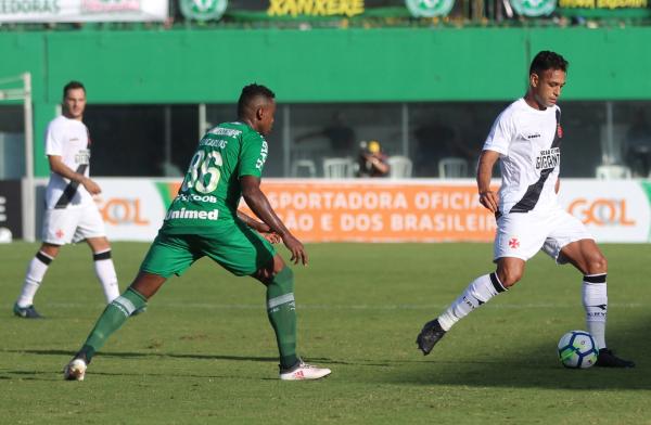  Werley em ação contra a Chape no Brasileirão