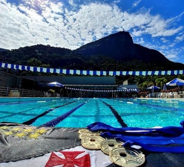 Parque Aquático do Clube Militar na Lagoa Rodrigo de Freitas