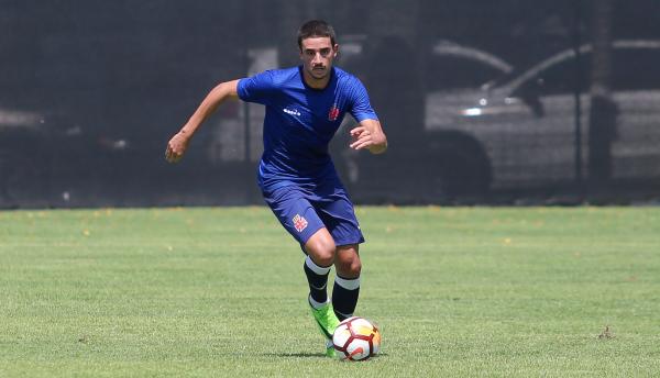 Thiago Galhardo durante treino no CT das Vargens