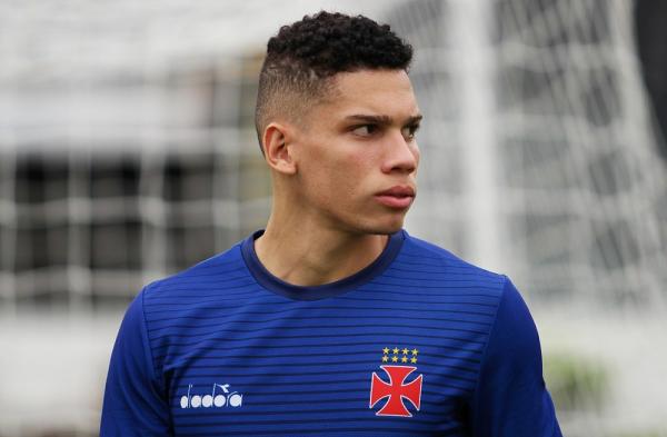 Paulinho, do Vasco, é vendido para o Bayer Leverkusen