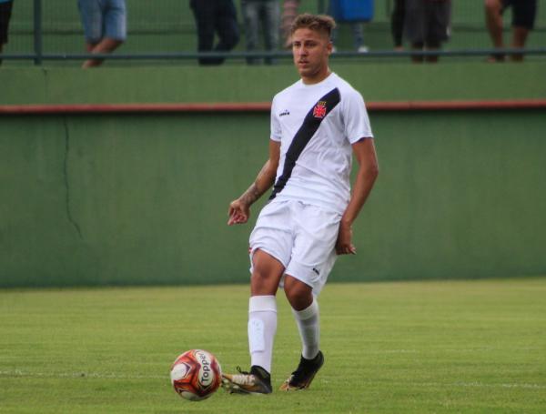Norões em ação com a camisa do Gigante