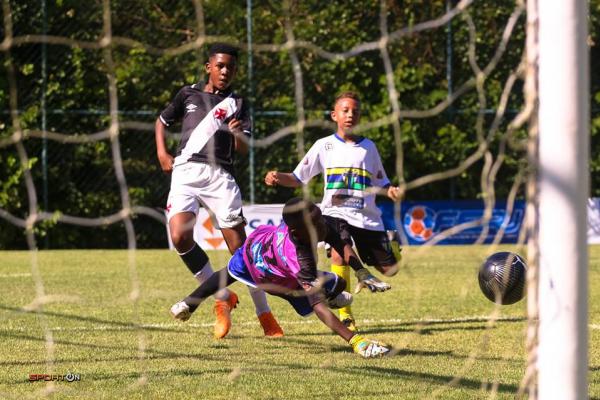 Vasco massacrou o Unibrasa no Sub-11 e no Sub-12