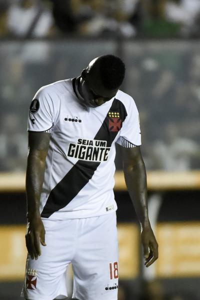 Vasco foi dominado pelo Cruzeiro dentro de casa