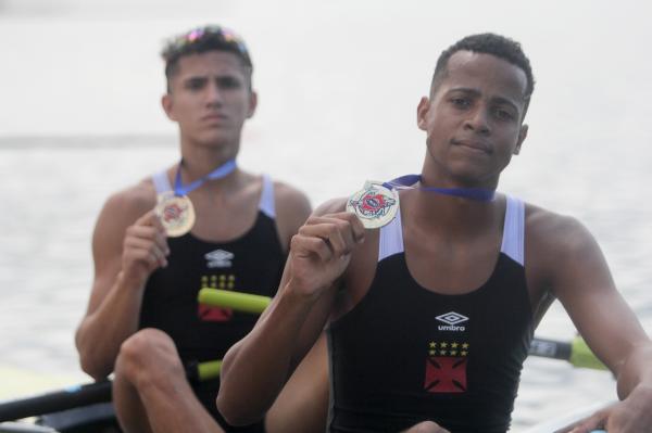 Breno Félix e Brenno Borges Campeões Júnior B na Regata