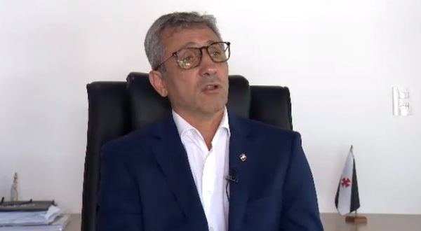 Alexandre Campello, presidente do Vasco, aguarda respostas
