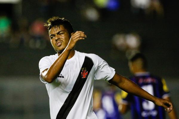 Evander durante partida pelo Vasco