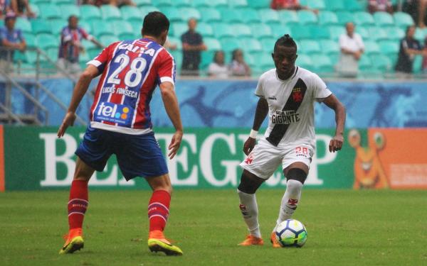 Kelvin sentiu uma lesão no jogo contra o Bahia e será reavaliado