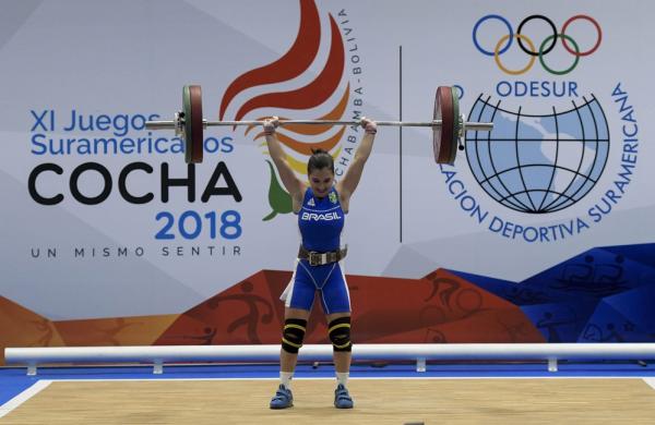 Emily Rosa em ação no Sul-Americano de Cochabamba, na Bolívia