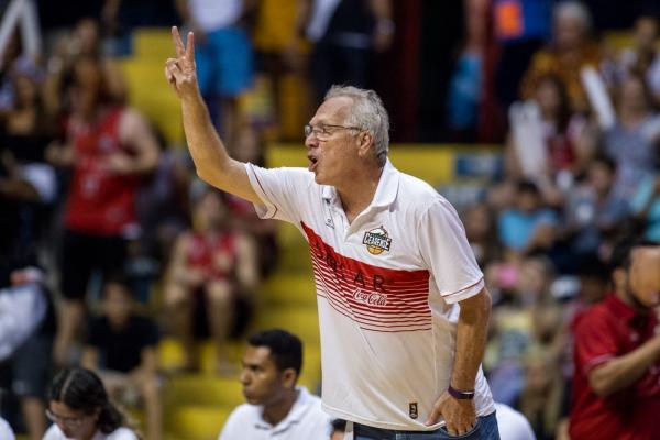 Alberto Bial é o novo técnico do Basquete do Vasco