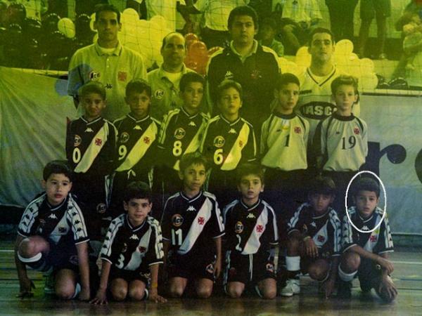 Philippe Coutinho no futsal do Vasco