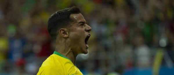 Philippe Coutinho comemora o primeiro gol do Brasil na Copa