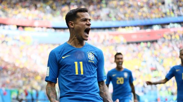 Philippe Coutinho comemora gol contra a Costa Rica