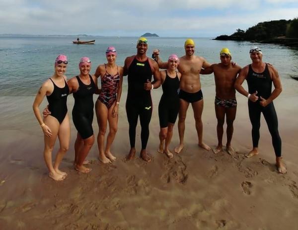 Time vascaíno na maratona aquática em Búzios