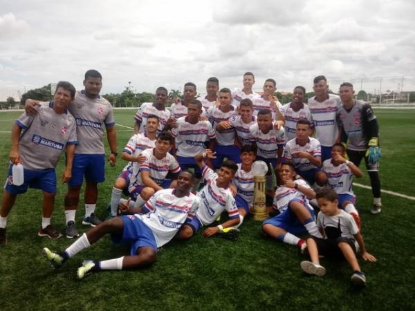 Jogadores do Instituto YP2, de Yago Pikachu