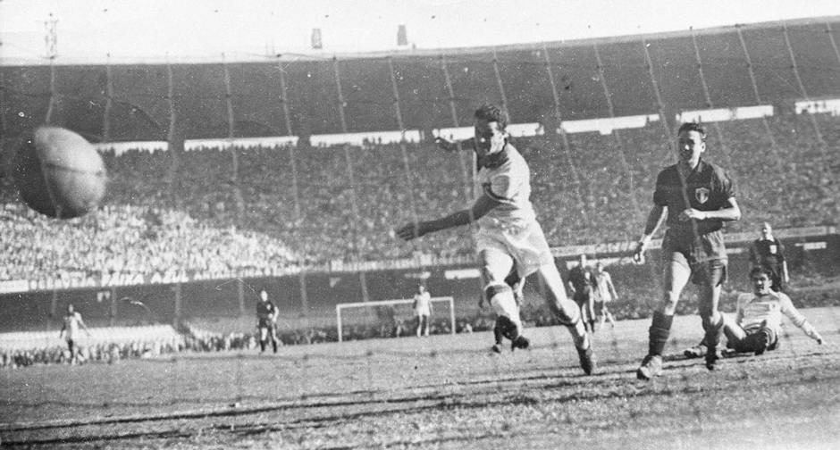 1º Brasil x México da história abriu a Copa de 1950; vascaíno Ademir marcou  2 vezes na goleada brasileira por 4 a 0
