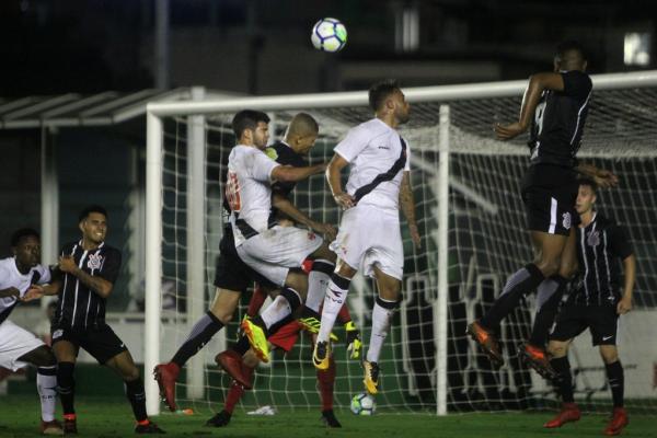 Hugo Borges marcou o primeiro do Vasco no duelo