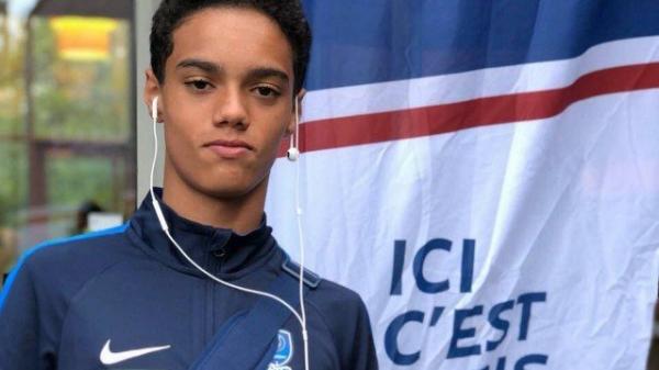 João Moreira tem 13 anos e talento com a bola nos pés