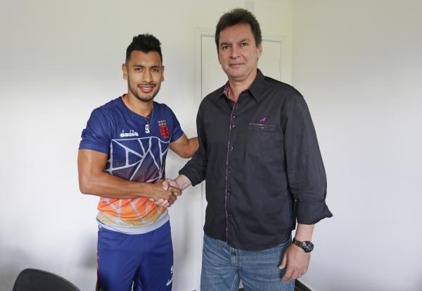 Andrés Ríos ao lado do diretor executivo Alexandre Faria