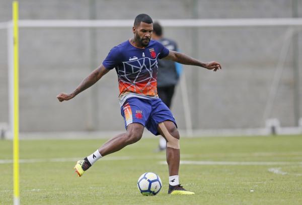 Breno foi liberado para disputar o clássico de logo mais