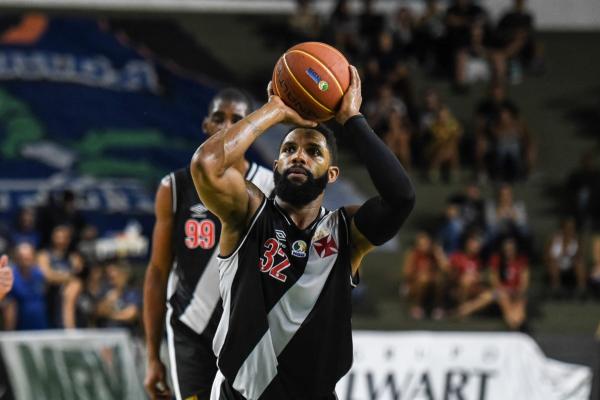 >David Jackson, ex-Vasco, chega para ser o elemento que faltava no galático elenco do Franca