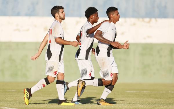 Luan foi o autor do gol vascaíno diante do Sport