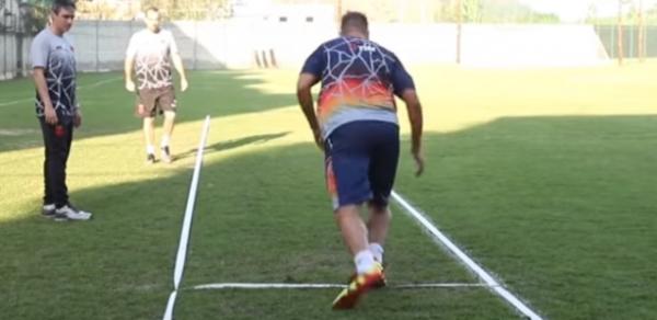 Maxi Lopes aparenta estar fora de forma em primeiro treino pelo Vasco