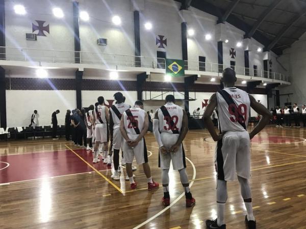 Vasco ainda não pagou a rescisão de contrato de atletas que deixaram o clube