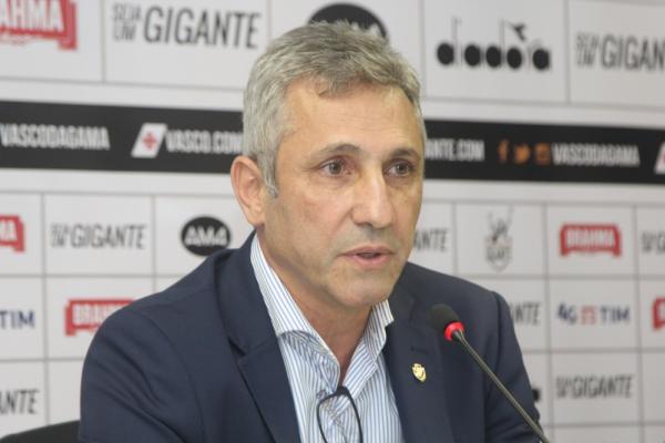 Alexandre Campello em coletiva: Vasco poderá conseguir Certidão Negativa de Débito
