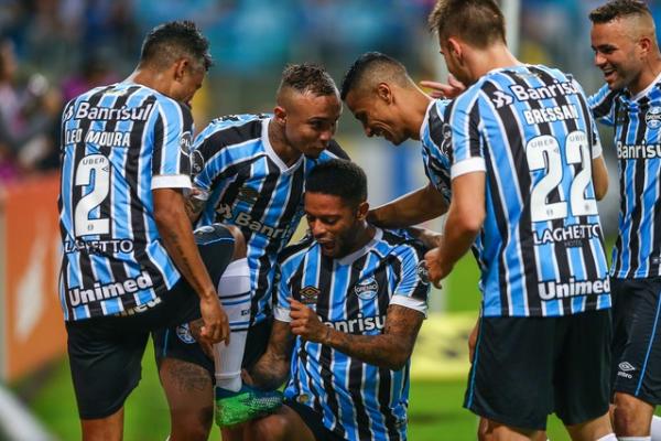 André agradece cruzamento de Léo Moura