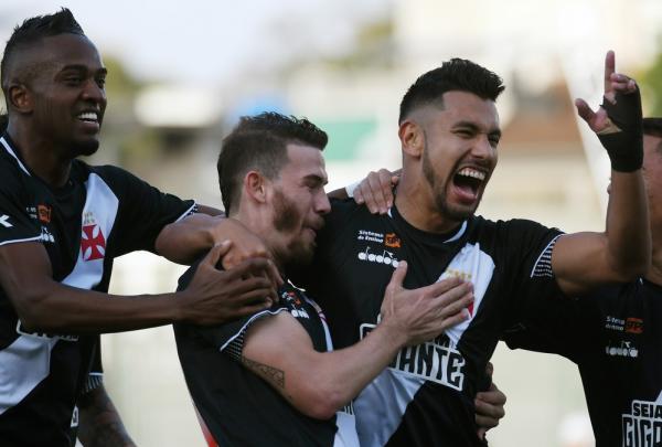 Andrés Rios comemora gol pelo Vasco