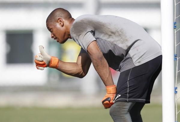 Lucão durante treino do Vasco