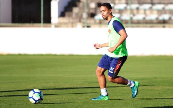 Pikachu foi um dos jogadores do Vasco que sentiram problemas em Brasília