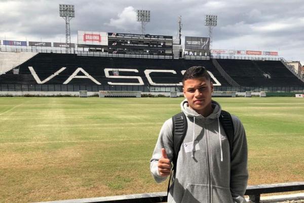 Mateus Garcia se apresentou nesta quarta-feira (1/8) ao Vasco