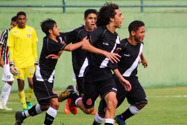 Meninos da Colina conhecem caminho inicial da briga pelo título