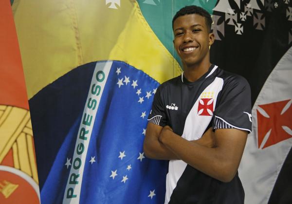 Andrey comemora sua primeira oportunidade na seleção brasileira