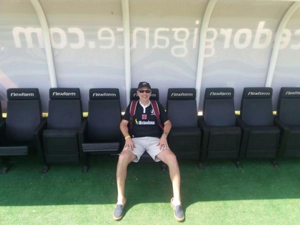 Weder no banco de reservas de São Januário