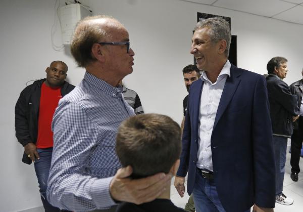 Presidente Alexandre Campello conversa com Antônio Lopes