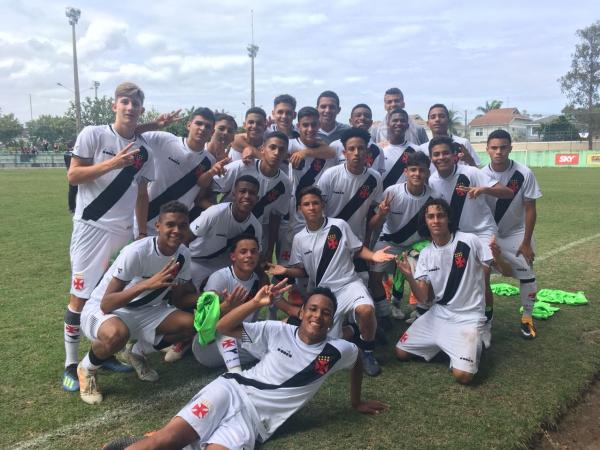 Meninos da Colina fizeram bonito na estreia