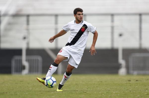 Dudu aposta em duelo equilibrado diante do Flamengo