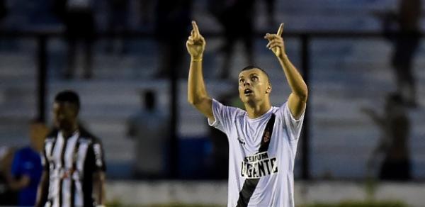 Wagner entrou com ação pedindo rescisão de contrato e Justiça acatou