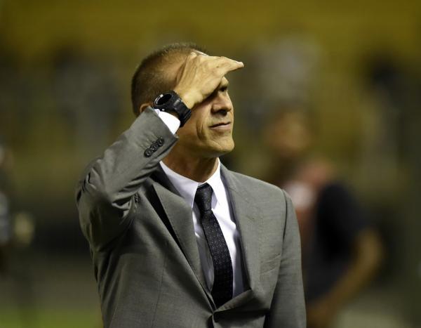 Último trabalho de Milton Mendes foi no Vasco