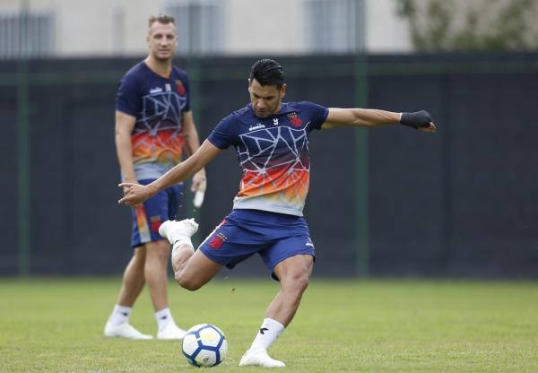 Andrés Ríos deve assumir função de Maxi López diante do Santos