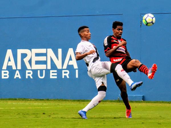 Vasco e Oeste ficaram no empate na partida de ida