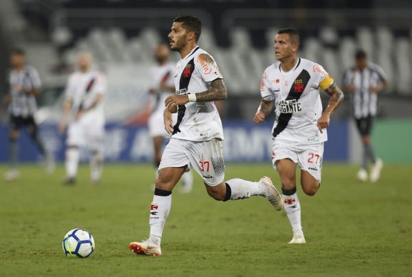 Henrique lado a lado com Ramon, um dos seus ídolos