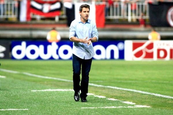 Recentemente, Ramon foi treinador do Tombense