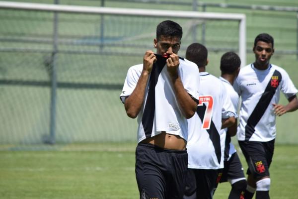 Tiago Reis comemora início positivo no sub-20