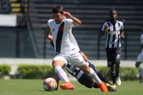 Dudu era o camisa 10 do time sub-20. Meia habilidoso, é uma das grandes promessas da geração 98